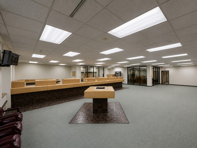 660 N University Blvd, Middletown, OH à vendre - Photo du bâtiment - Image 3 de 18