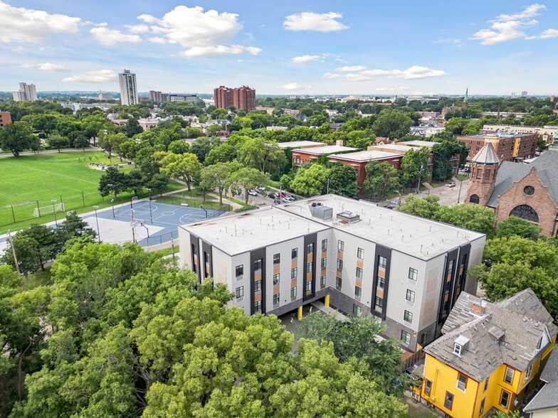 1935 Park Ave, Minneapolis, MN for sale - Building Photo - Image 2 of 38