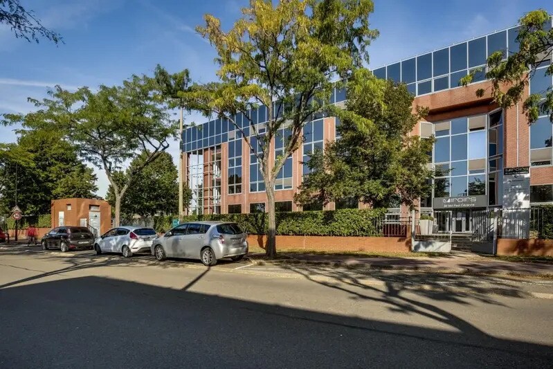 38 Boulevard Paul Cézanne, Guyancourt for lease - Building Photo - Image 3 of 9