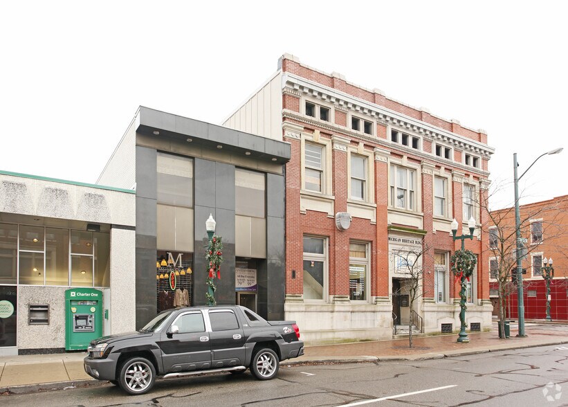 127-133 W Michigan Ave, Ypsilanti, MI à louer - Photo du bâtiment - Image 3 de 8