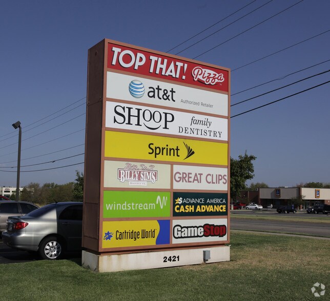 2409 W Kenosha Ave, Broken Arrow, OK à louer - Photo du bâtiment - Image 2 de 17