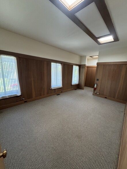 610 D St, San Rafael, CA for lease - Interior Photo - Image 2 of 24