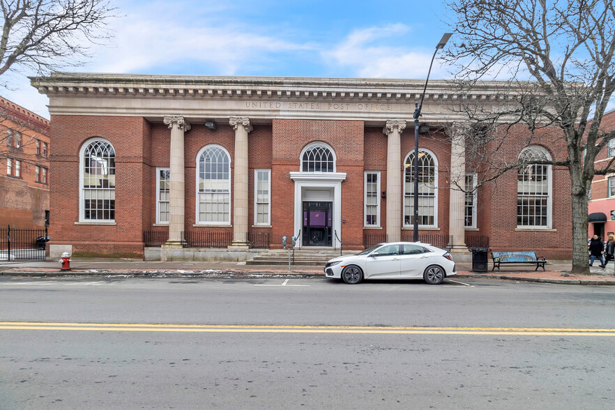 47 Pleasant St, Northampton, MA for lease - Building Photo - Image 3 of 16