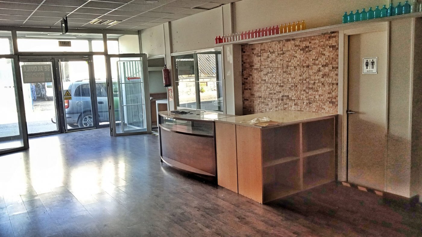 Industrial in Cáceres for lease Building Photo- Image 1 of 7