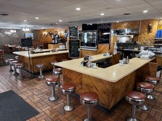 Plus de détails pour 244 N Pioneer Park Rd, Westfield, WI - Commerce de détail à vendre