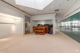 23533 Mercantile Rd, Beachwood, OH à louer Photo intérieure- Image 2 de 6