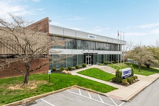 Plus de détails pour 241 Welsh Pool Rd, Exton, PA - Industriel à louer