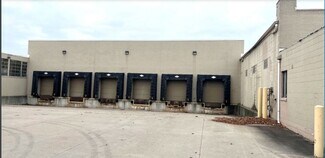 Plus de détails pour 23330 Pinewood St, Warren, MI - Industriel à vendre