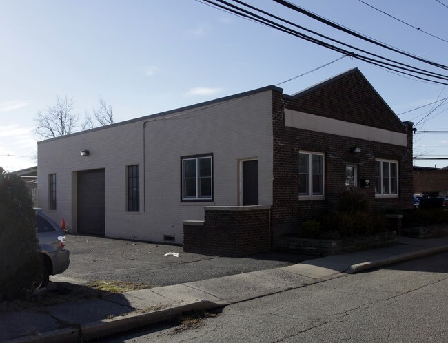 More details for 500 W Commercial Ave, Moonachie, NJ - Industrial for Lease