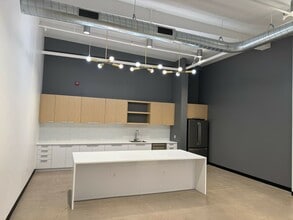 541 NE 20th Ave, Portland, OR à louer Photo intérieure- Image 2 de 3