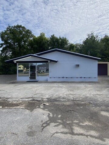 770 Ossie Davis Pky, Waycross, GA à vendre - Photo du bâtiment - Image 3 de 11