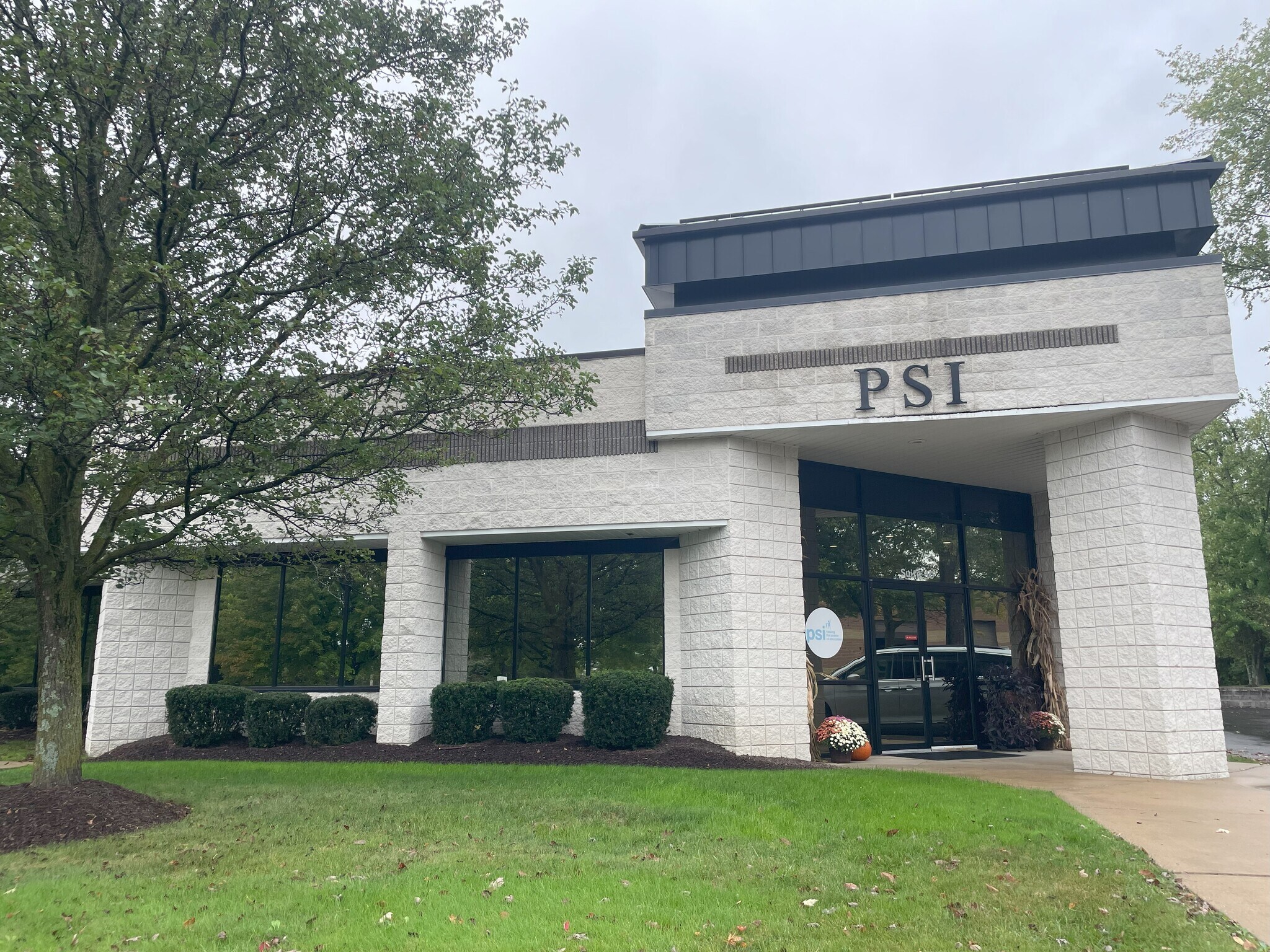 2112 Case Pky, Twinsburg, OH à vendre Photo du bâtiment- Image 1 de 1