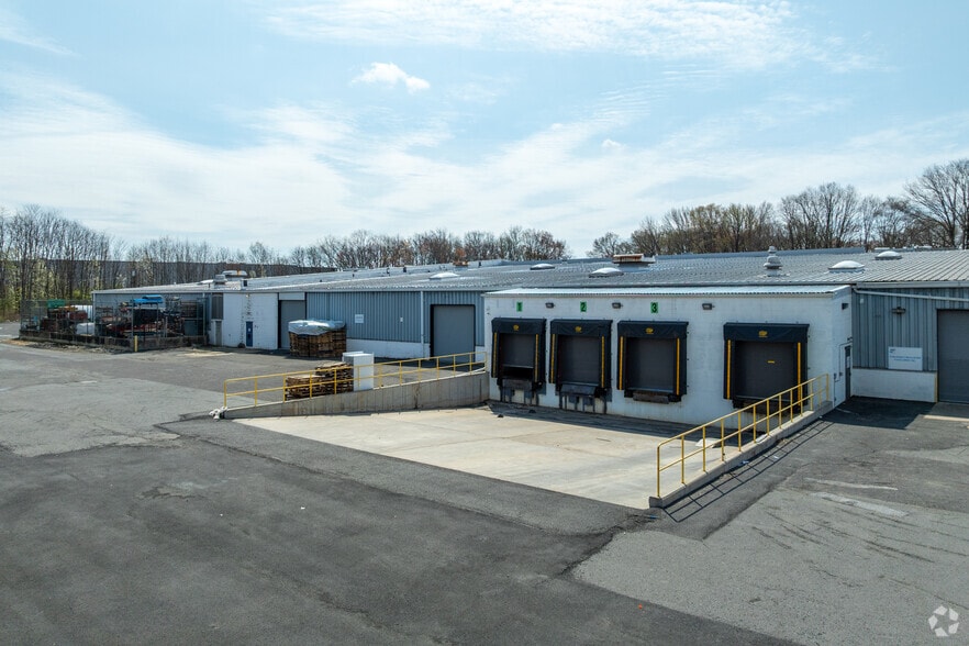 6 Princess Rd, Lawrenceville, NJ à louer - Photo du bâtiment - Image 3 de 3