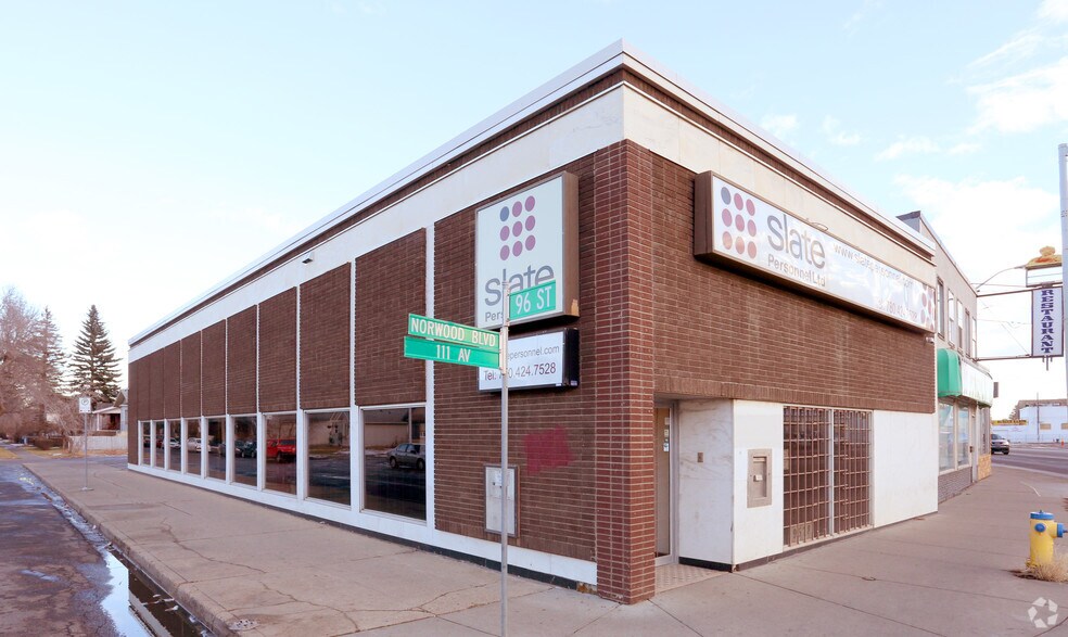 9578 111th Ave NW, Edmonton, AB for sale - Primary Photo - Image 1 of 1