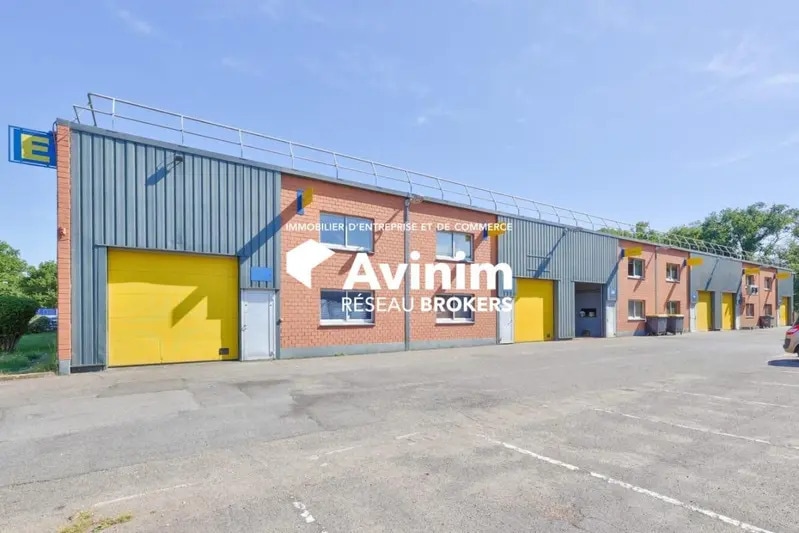 Industrial in SAINT-OUEN-L'AUMONE for lease Building Photo- Image 1 of 3