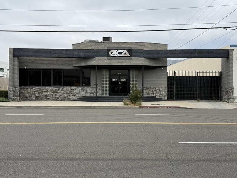 2911 Winona Ave, Burbank, CA for lease - Building Photo - Image 1 of 8