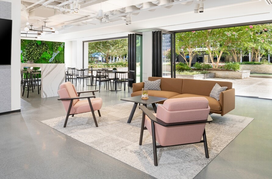 1515 Wilson Blvd, Arlington, VA à louer - Photo du bâtiment - Image 2 de 4