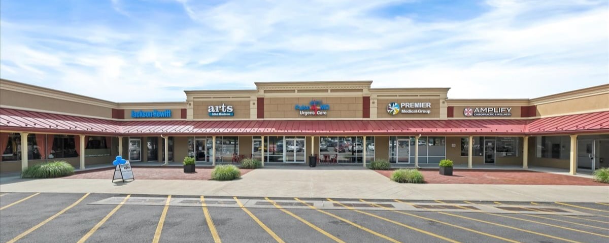 696 Dutchess Tpke, Poughkeepsie, NY for lease Primary Photo- Image 1 of 7