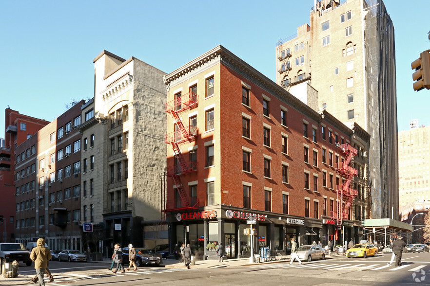 80-88 W Broadway, New York, NY for sale - Building Photo - Image 1 of 1