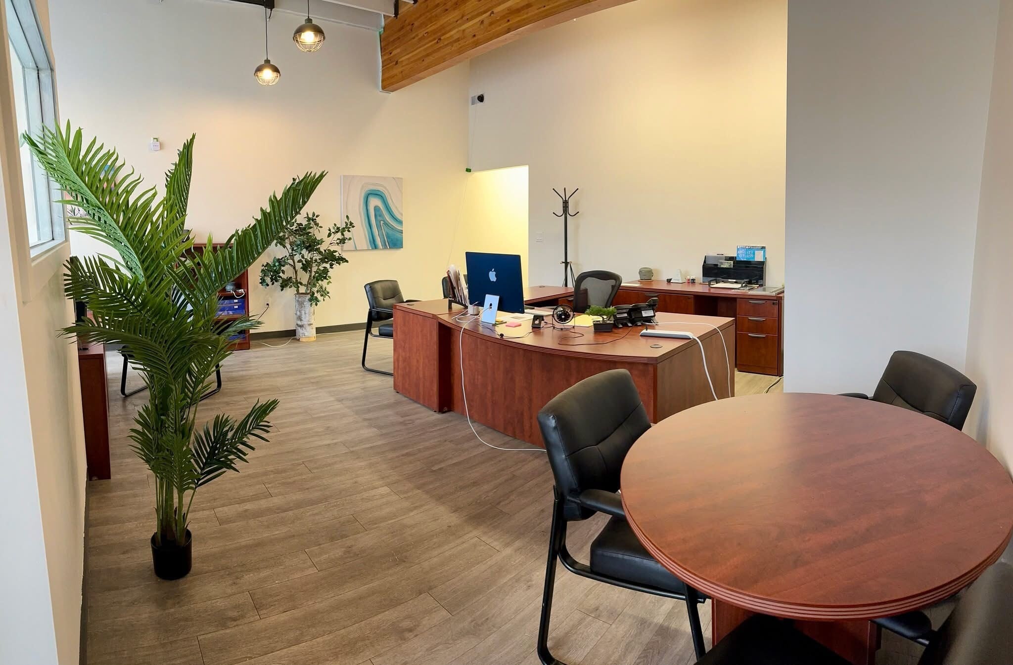 9906A Franklin Av, Fort McMurray, AB for lease Building Photo- Image 1 of 3