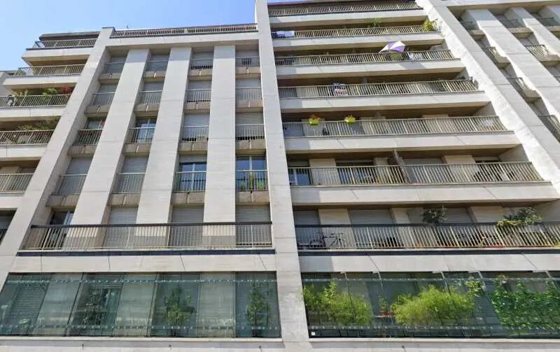 137 Quai De Valmy, Paris à louer - Photo du bâtiment - Image 3 de 11