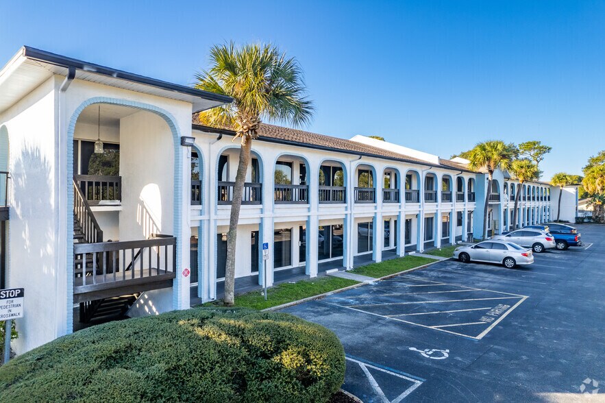2228-2356 Winter Woods Blvd, Winter Park, FL à louer - Photo du bâtiment - Image 2 de 10