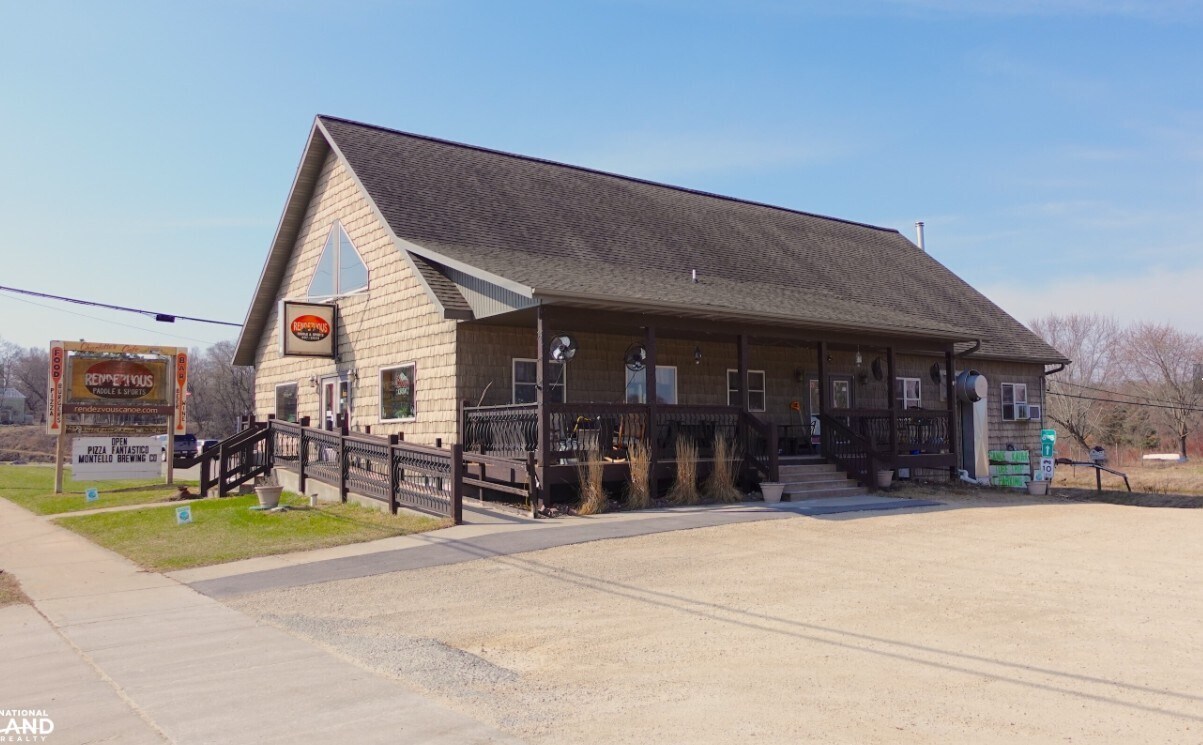 201 Main St, Montello, WI à vendre Photo du bâtiment- Image 1 de 33