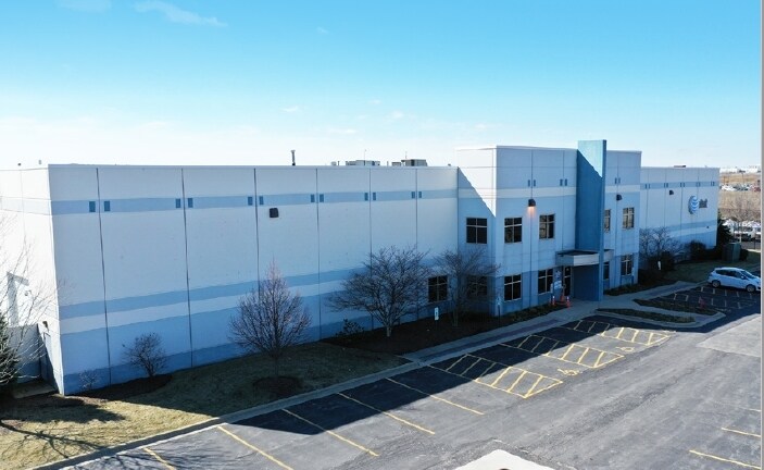 8685 Spring Lake Dr, Mokena, IL à louer - Photo du bâtiment - Image 2 de 3