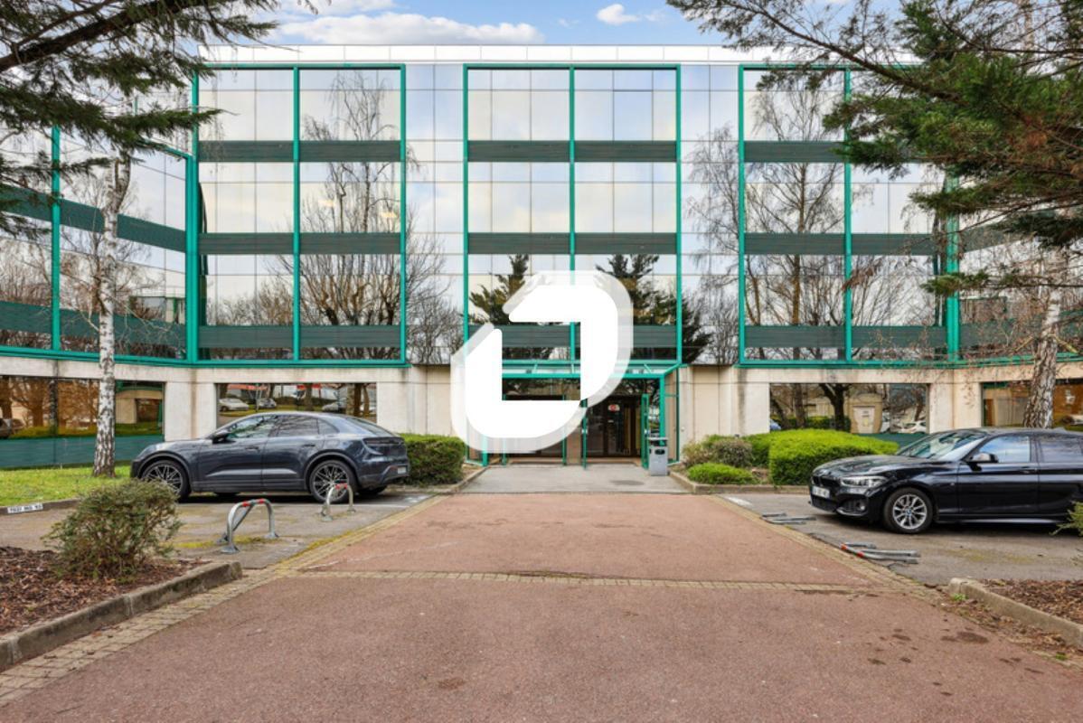 Office in Rosny-sous-Bois for sale Building Photo- Image 1 of 15