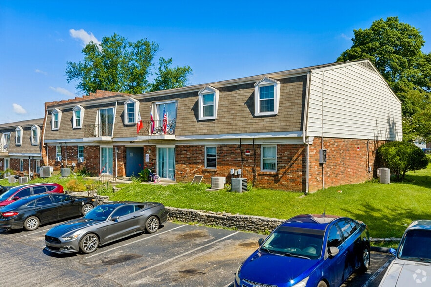 2223 Devonport Dr, Lexington, KY à vendre - Photo du bâtiment - Image 1 de 27