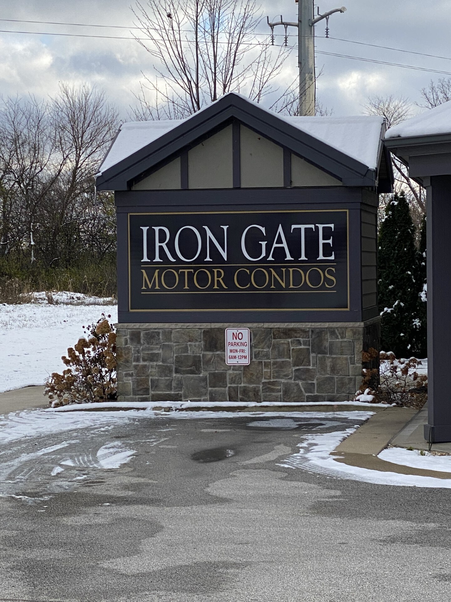 2212 Ferry Rd, Naperville, IL à vendre Photo du bâtiment- Image 1 de 1