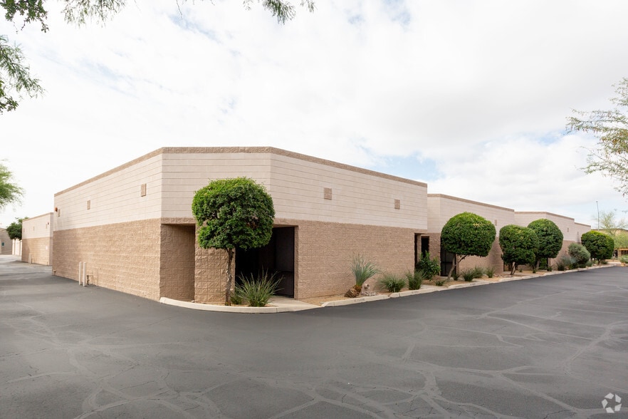 15905 N Greenway Hayden Loop, Scottsdale, AZ for lease - Primary Photo - Image 1 of 3