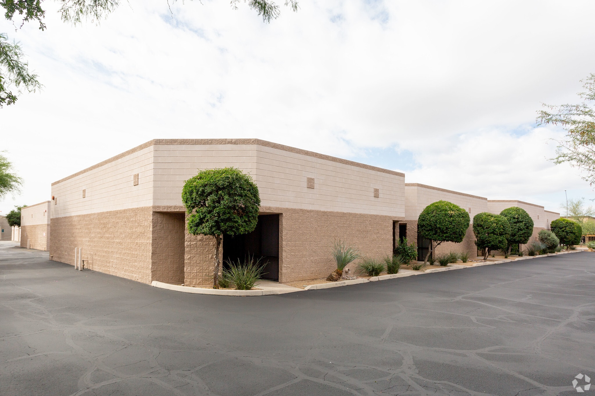 15905 N Greenway Hayden Loop, Scottsdale, AZ for lease Primary Photo- Image 1 of 4