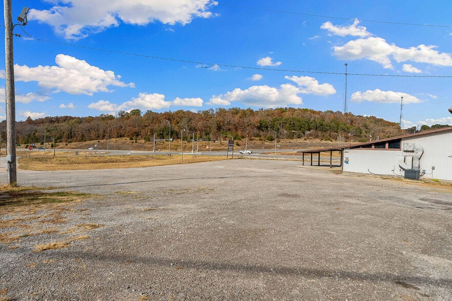 76 Wright Hill Lane, Pineville, MO for sale - Building Photo - Image 2 of 4