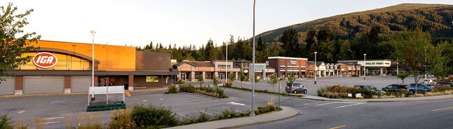 Plus de détails pour 1100 Sunshine Coast Hwy, Sunshine Coast, BC - Commerce de détail à louer