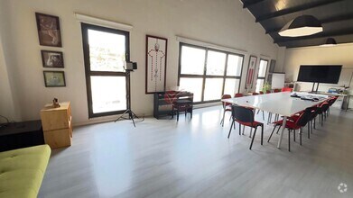Office in Cuenca, Cuenca for lease Interior Photo- Image 1 of 1