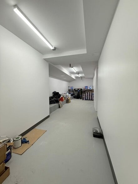 107 Mott St, New York, NY for lease - Building Photo - Image 3 of 5