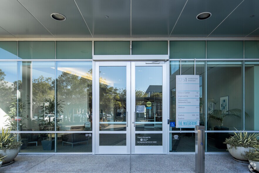 1751 Harbor Bay Pky, Alameda, CA à louer - Photo du bâtiment - Image 3 de 4