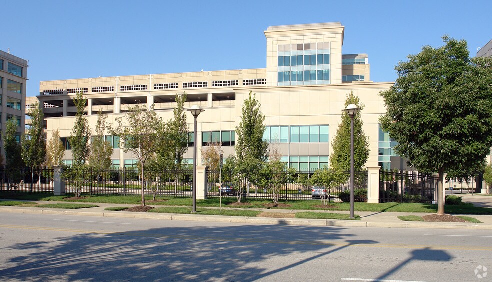 520 S Meridian St, Indianapolis, IN à louer - Photo du bâtiment - Image 2 de 4