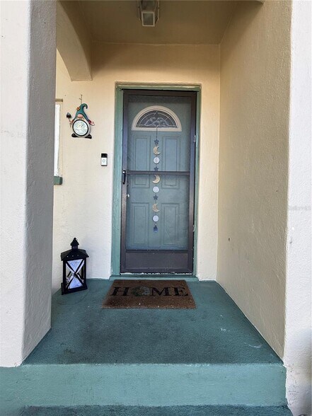6100 Main St, New Port Richey, FL à vendre - Photo du bâtiment - Image 3 de 11