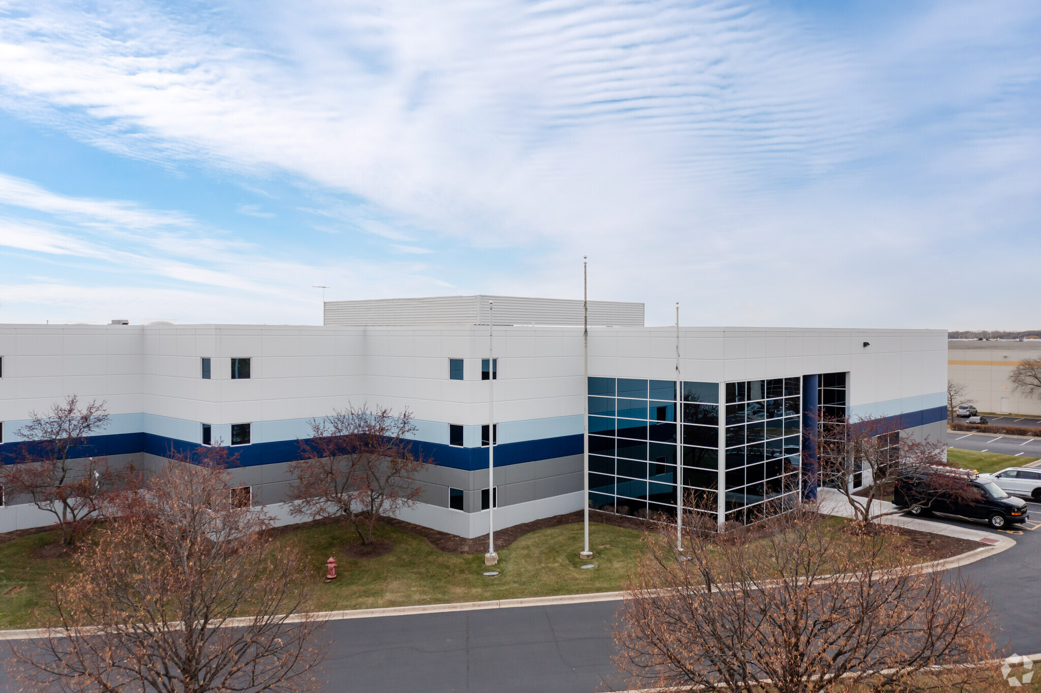 100 N Gary Ave, Roselle, IL for lease Primary Photo- Image 1 of 7