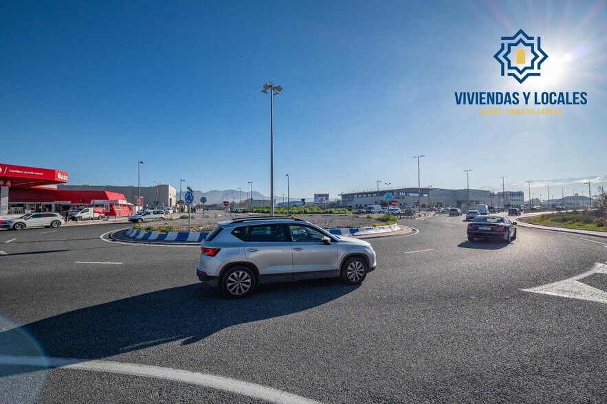 Industrial in Granada for sale - Aerial - Image 2 of 41