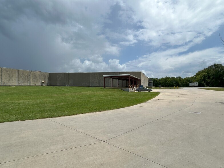 550 Gulf Line Rd, Pearl, MS à louer - Photo du bâtiment - Image 3 de 8