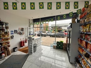 399 Shirley Rd, Southampton for lease Interior Photo- Image 2 of 3