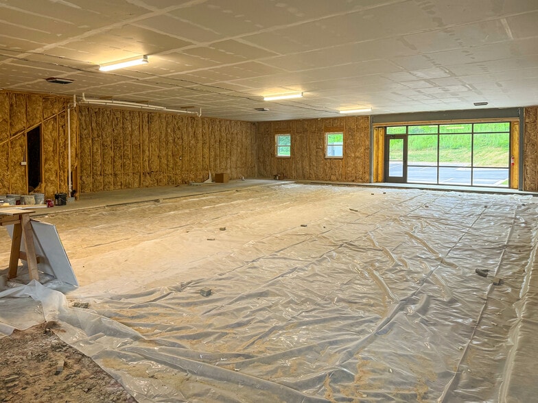 1617 Sugar Hill rd, Marion, NC for lease - Interior Photo - Image 3 of 3