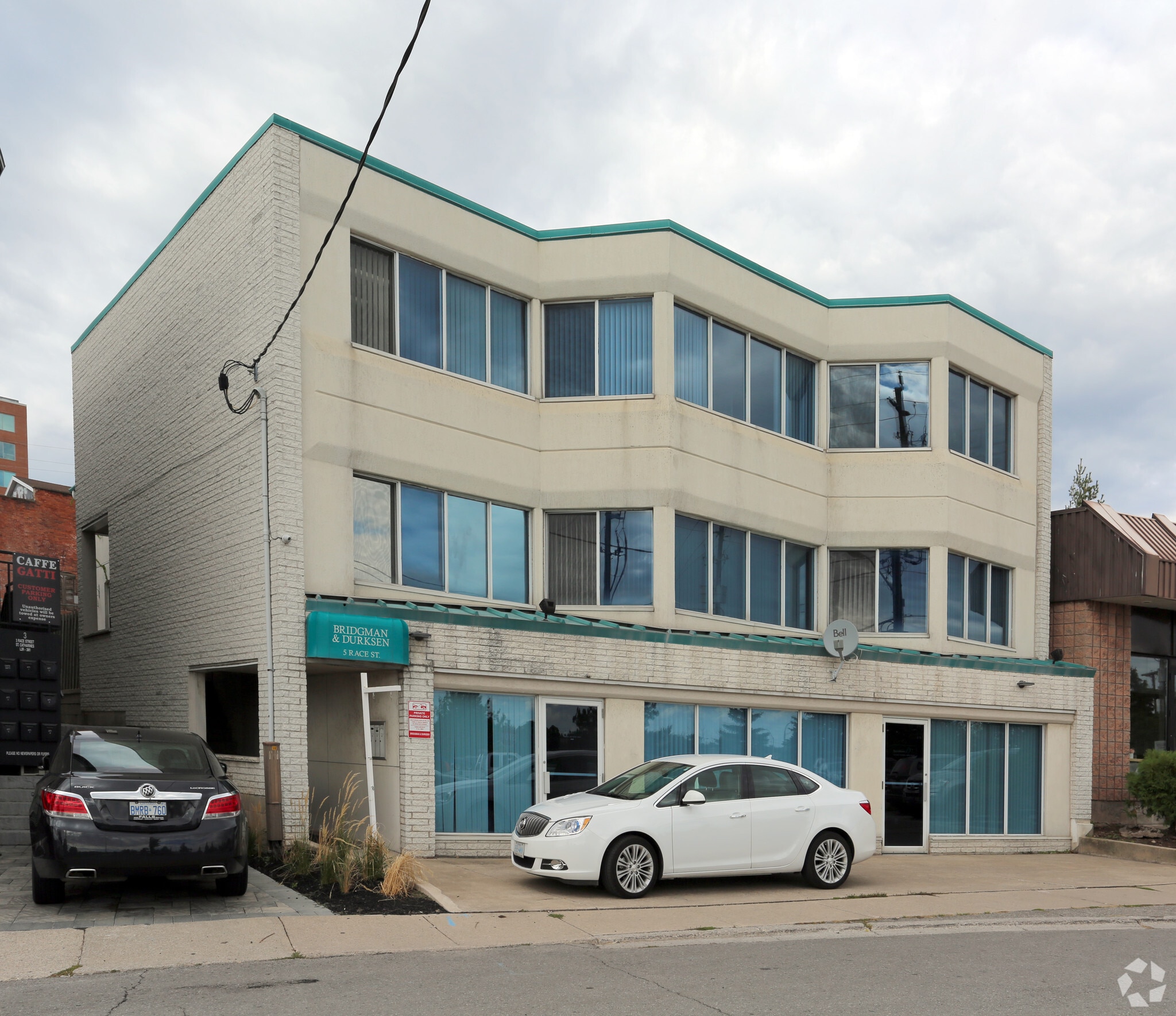 5 Race St, St Catharines, ON à vendre Photo principale- Image 1 de 9