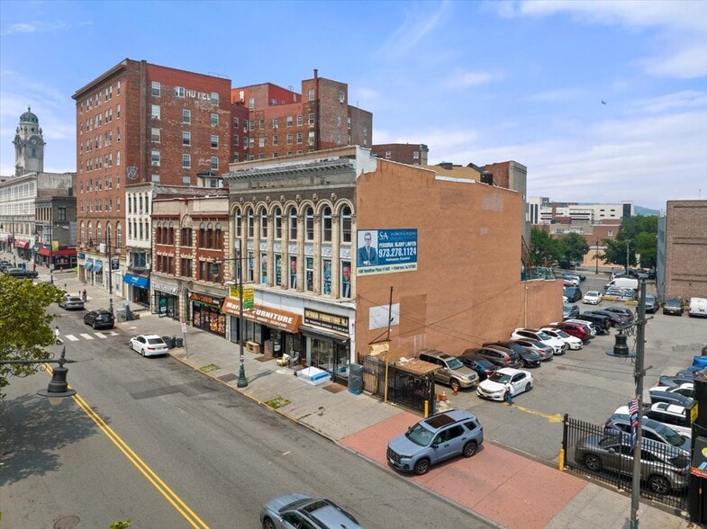 203-207 Market St, Paterson, NJ for sale - Building Photo - Image 3 of 27