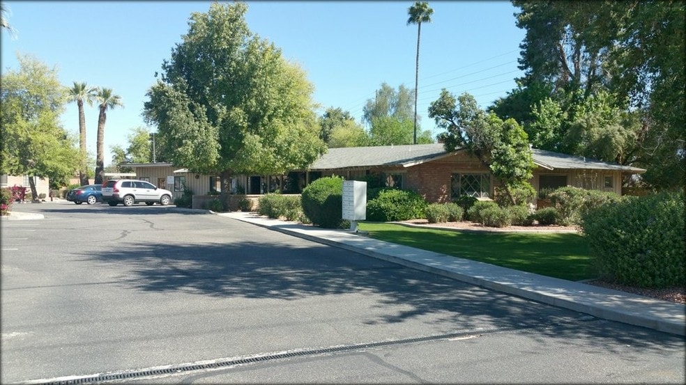 1405 N Dobson Rd, Chandler, AZ à louer - Photo du bâtiment - Image 2 de 26