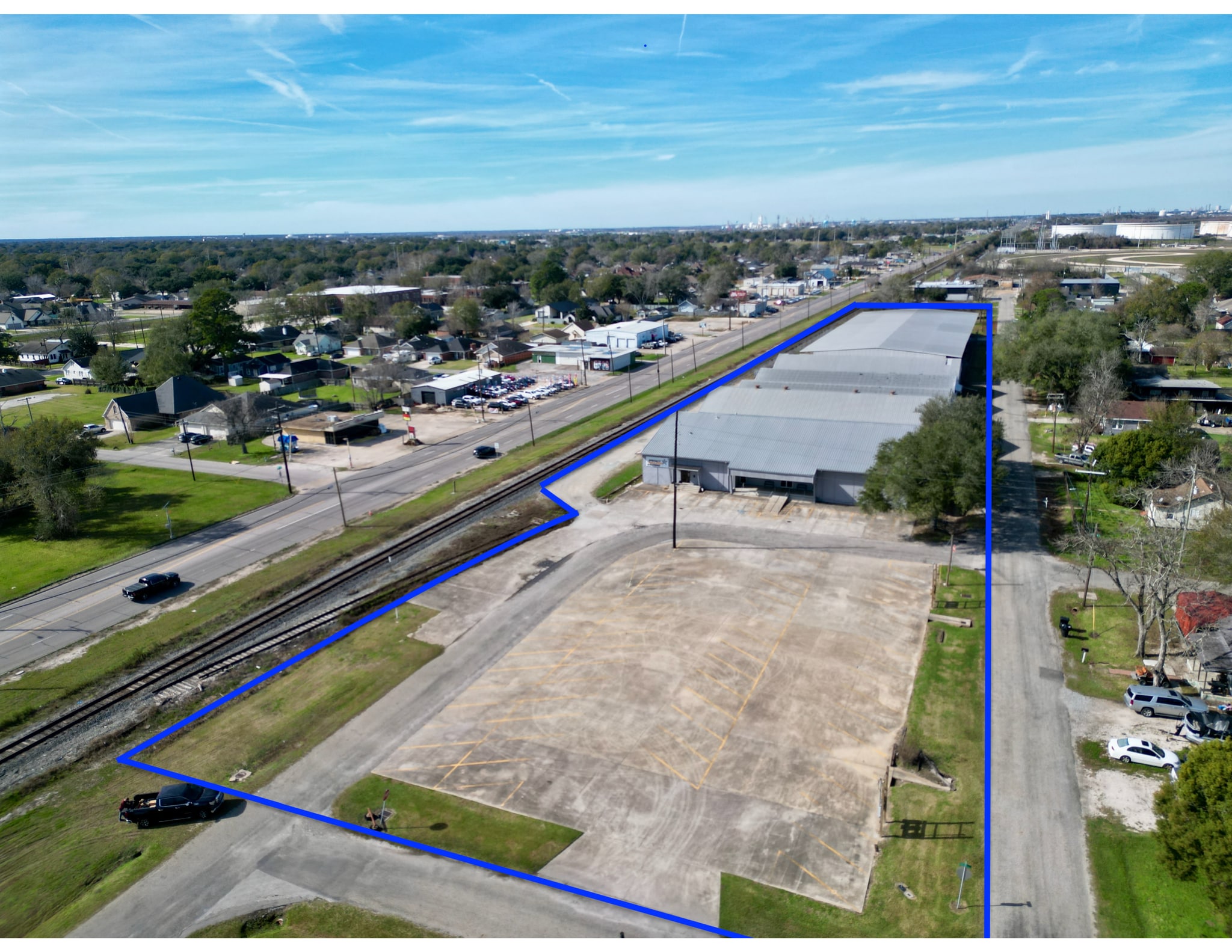 1050 Detroit Ave, Nederland, TX for lease Primary Photo- Image 1 of 22