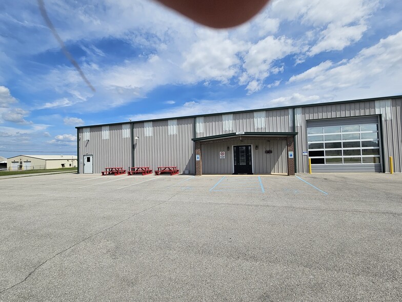 1707 Armory Pl, Brandenburg, KY for lease - Primary Photo - Image 1 of 1